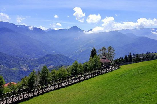 Private CingJing Farm Day Tour​s | Holigoes Travel