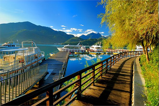 Private Sun Moon Lake Day Tours | Holigoes Travel